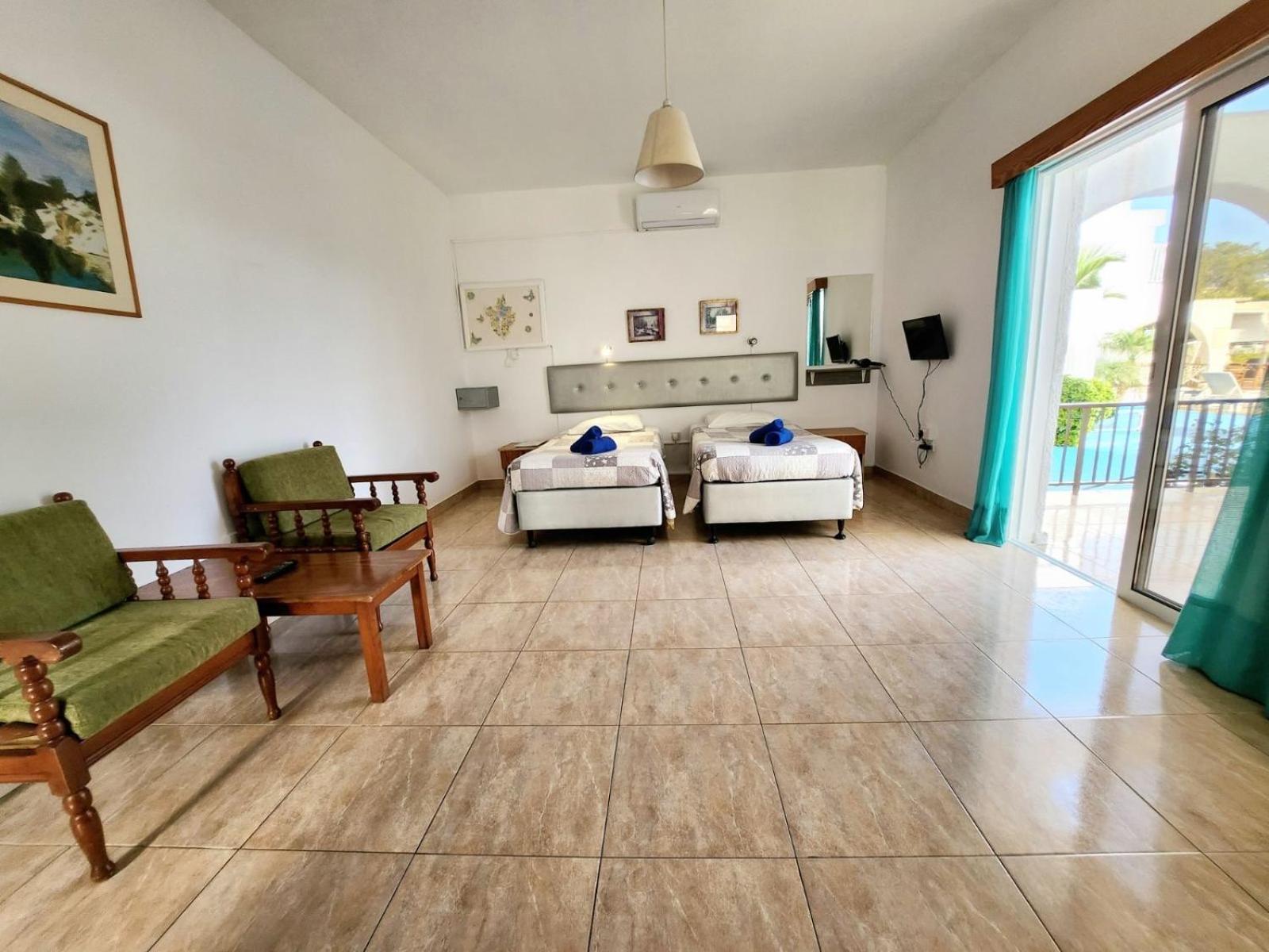Florence Hotel Apartments Ayia Napa Exterior photo