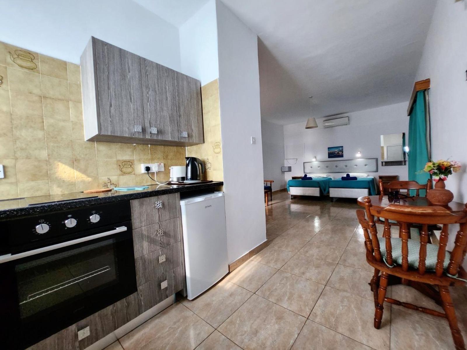 Florence Hotel Apartments Ayia Napa Exterior photo