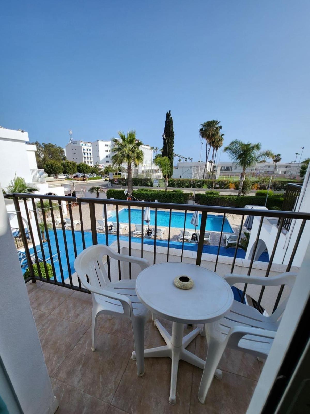 Florence Hotel Apartments Ayia Napa Exterior photo